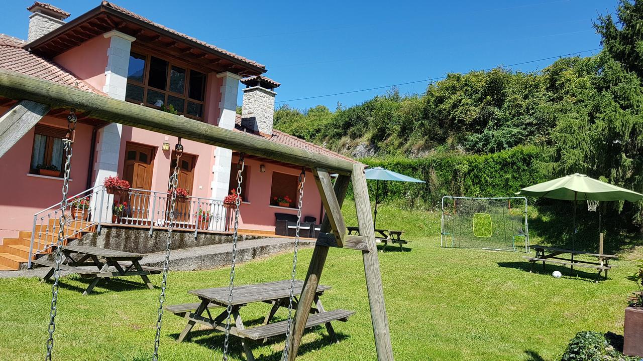 Apartamentos La Corona - Cabrales Carrena de Cabrales Exterior photo